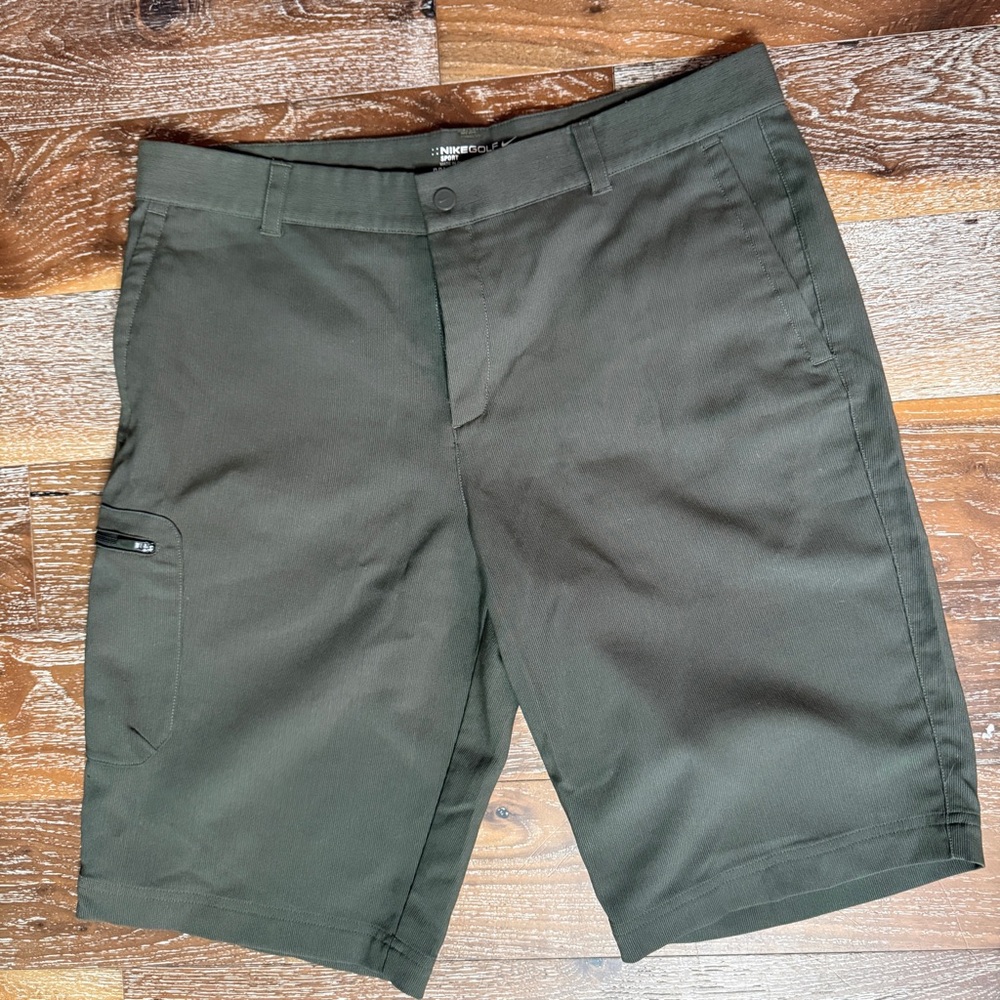 Nike Golf Dri-Fit Tour Performance Flat Front Shorts. Olive Green. Size 34 Mens